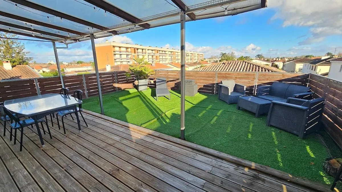Grand Appartement T3 - בלנאק 0*,  צרפת